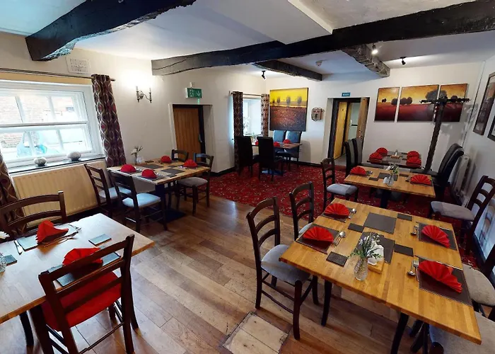 Mini-hôtel Black Swan 3*